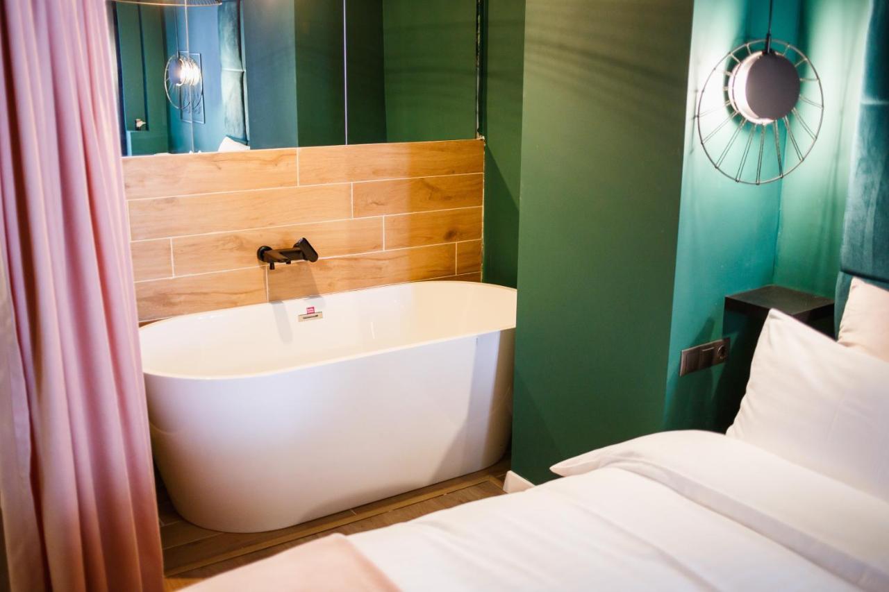 Green Velvet City Retreat Gran Varadino Esterno foto